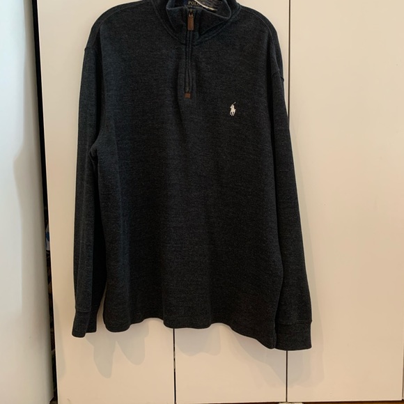 POLO 1/4 ZIP WORN ONCE - Picture 3 of 4